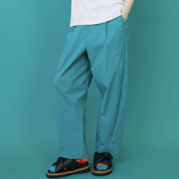 オーバルパンツ