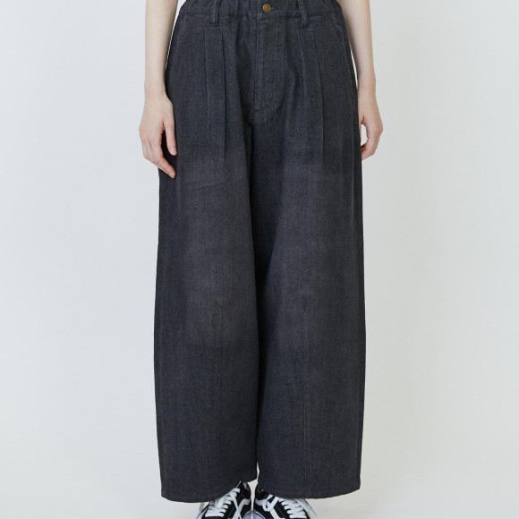 SPモーメントデニム