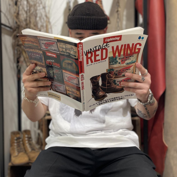 下面为大家介绍“LIGHTNING ARCHIVES VINTAGE RED WING”!