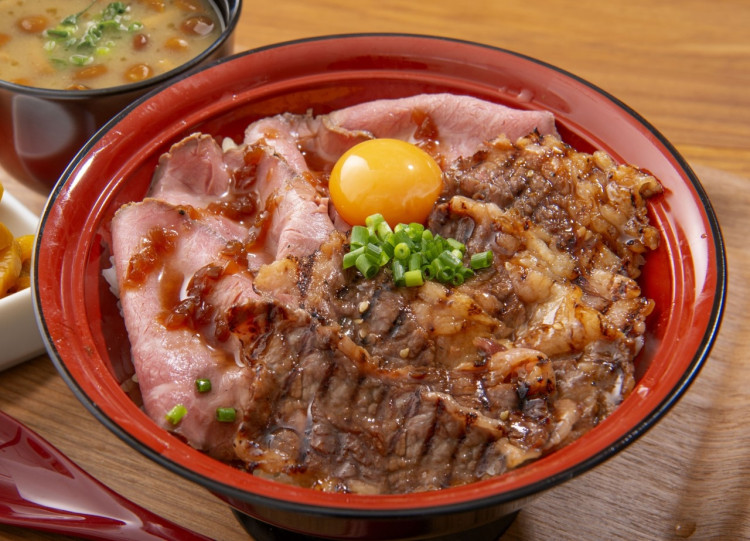 ローストビーフとハンバーグ YOSHIMI