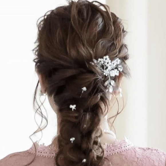 ช่อดอกไม้ Kanzashi และกิ๊บติดผม 5 ชิ้น