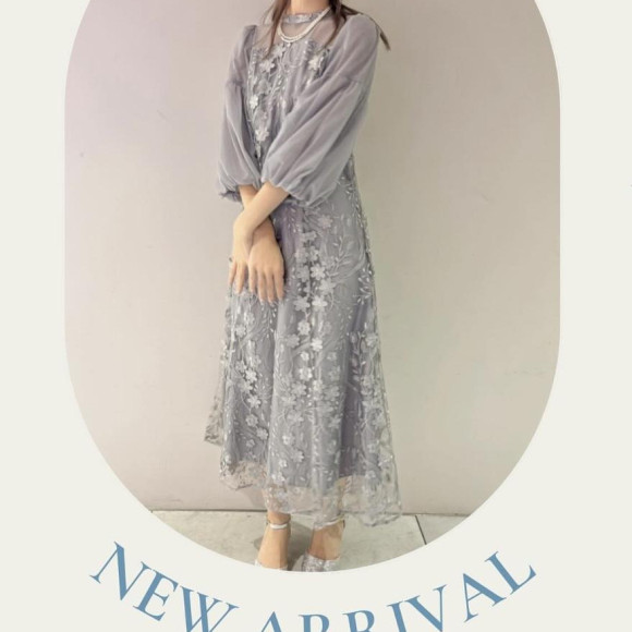 オーガンジースリーブドレス