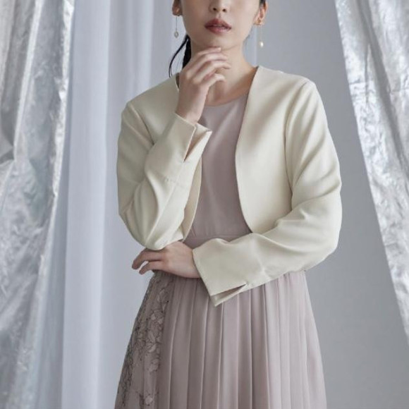 ノーカラーラウンドショートジャケット