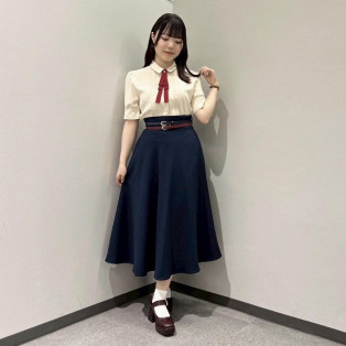 赤を差し色にしたクラシカルコーデ♡