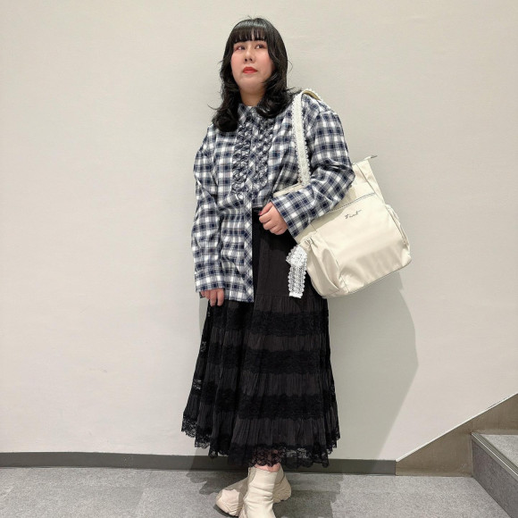 ขอแนะนำเสื้อเชิ้ตโอเวอร์ไซส์คอลเลคชั่นใหม่ของเรา♡