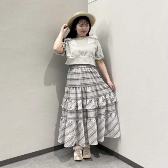 ชุดออกไปเที่ยวในโทนสีฤดูร้อน♩