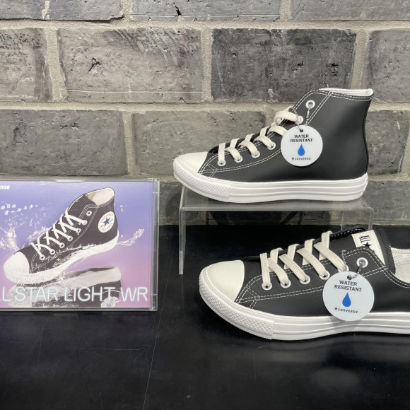 ขอแนะนำรองเท้า Converse ที่เหมาะกับฤดูฝนที่อึมครึม♪