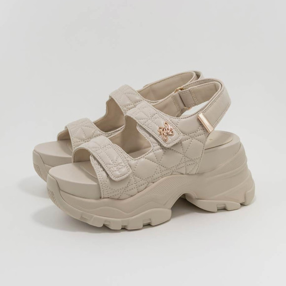 【再入荷！夏物の人気サンダルが再入荷しました！】