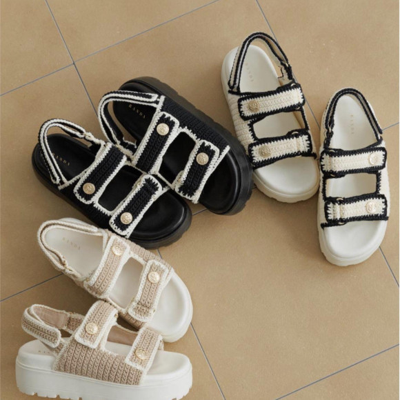 【RANDA】クロシェニットスポーツサンダル ￥13,970（税込）