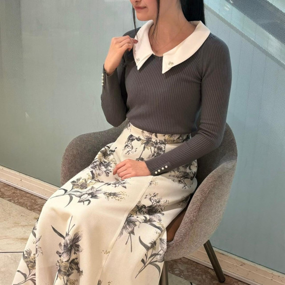 It's great to wear! Rib knit with double collar bijou♡