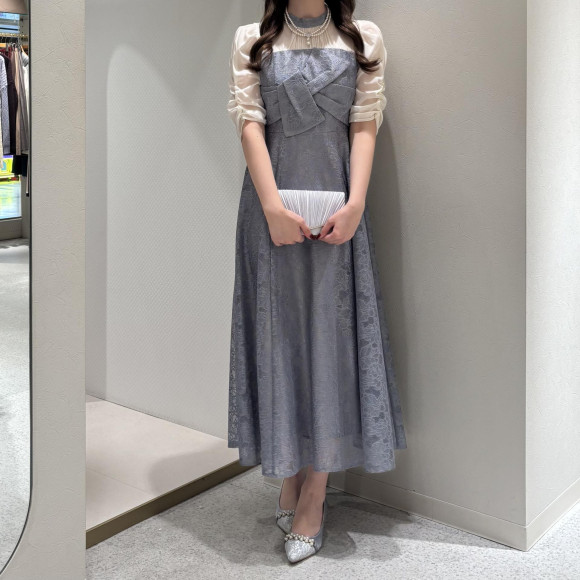 結婚式、成人式の二次会などフォーマルシーンにおすすめなドレスのご紹介♪