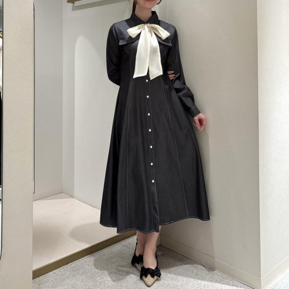 美シルエットとリボンがポイントの新作ワンピースのご紹介♪