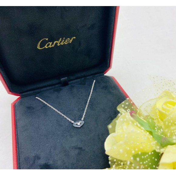Cartier大人のハートがモチーフの『Cハート』ネックレス | 大黒屋 