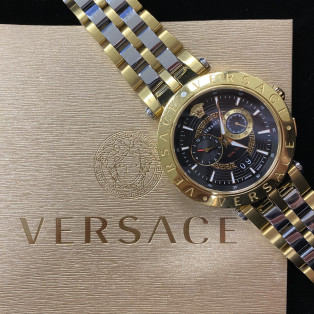 イタリアのファッションブランド VERSACE Vレース デュアルタイム