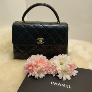 CHANELの魅力が詰まった可愛らしい印象でコーディネートしやすいココハンドル