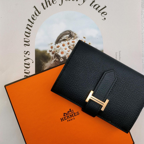 キャッシュレス派のオシャレさんにおすすめ☆ エルメスのウォレット ベアン ミニ