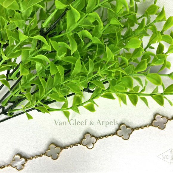 世界中の女性の憧れ「幸運」のヴィンテージアルハンブラ　ブレスレット