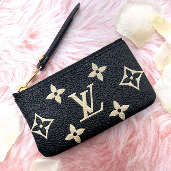 必要最小限！究極のミニマル財布 LOUIS VUITTON ポシェット･クレ