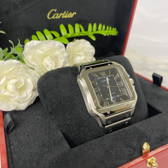 世界初の腕時計  Cartier サントス ドゥ カルティエ