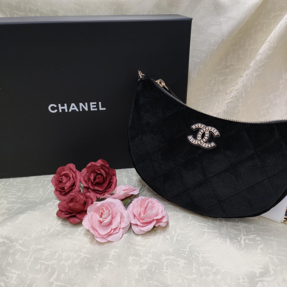 บรรยากาศที่หรูหราและสง่างามตามแบบฉบับของ CHANEL