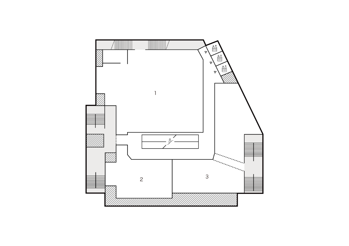 8F