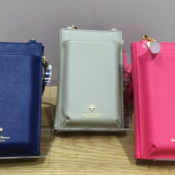 【オススメ】クローバーモチーフスマホショルダー
