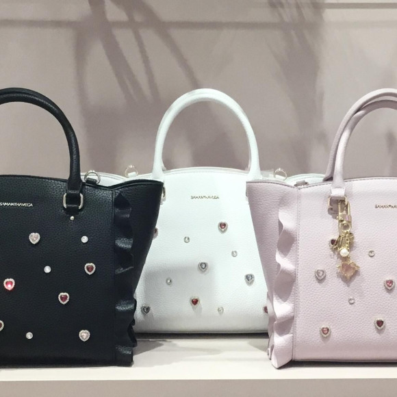 大人気【ビジューフラッター】入荷しました♡