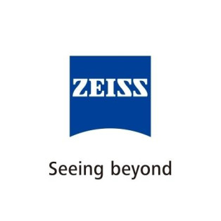 ZEISSレンズの取り扱いをスタート致しました！