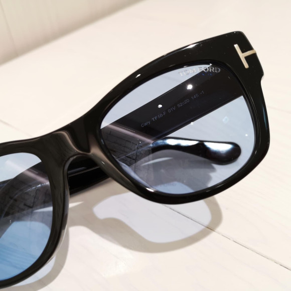 TOM FORD多数入荷しております♪