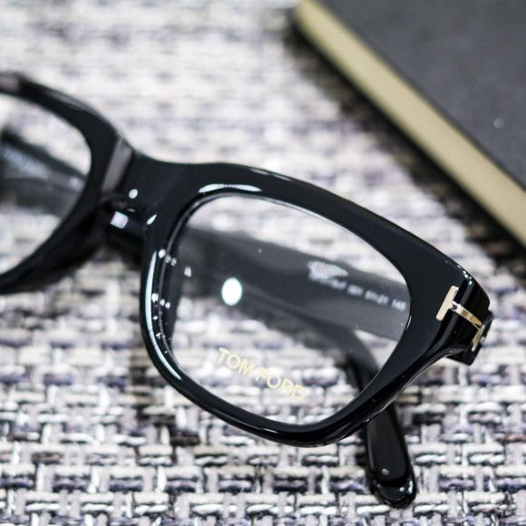 TOM FORD入荷しています！