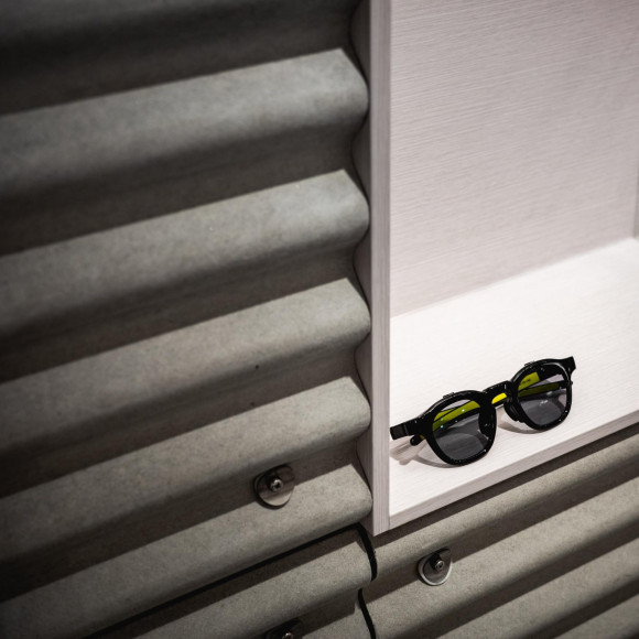The new Eyeball! Jumping sunglasses!