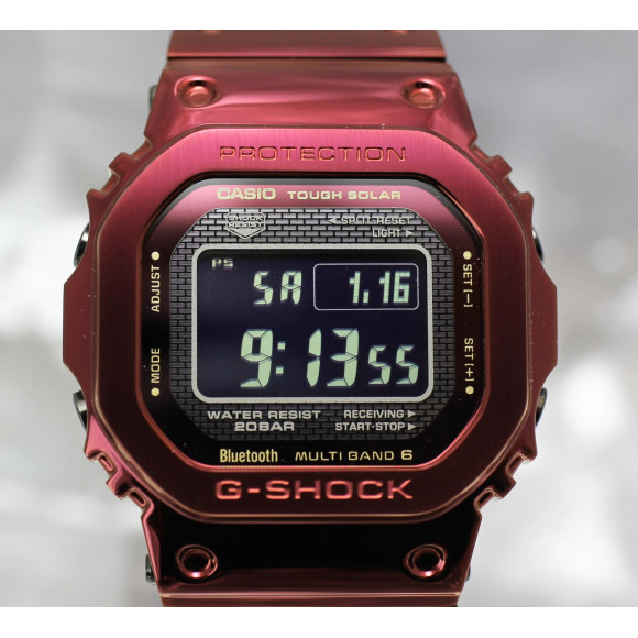G-SHOCK ジーショック】フルメタルシリーズに新色登場。GMW-B5000RD 