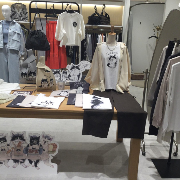 "Delicious bread, sweets and cats" shop in Shizuoka CAT&BAKES9456 x meeny miny collaboration item made♪
