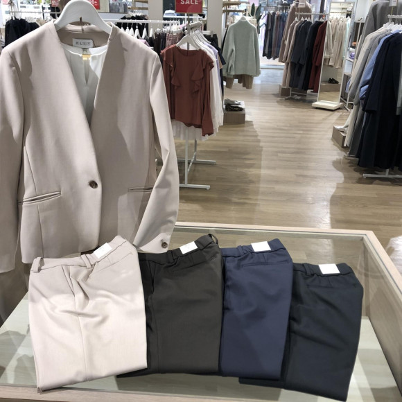 冬の暖かスーツがお買い求めやすくなっております！
