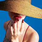 サルート  Coming  Soon