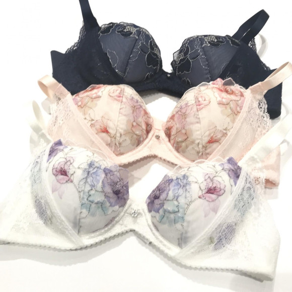 バストケアブラ新作入荷♡