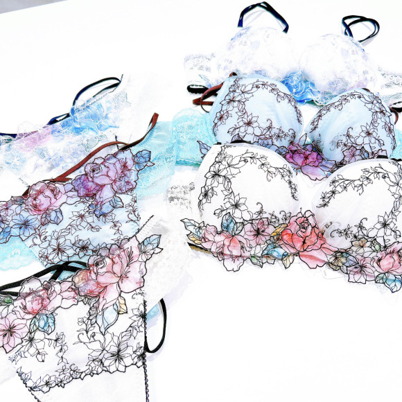 WACOAL Premium Personal Fit Plus Bra