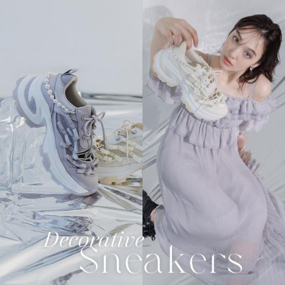 【RANDA】 “Decorative Sneakers” is released in combination with gorgeousness and comfort!