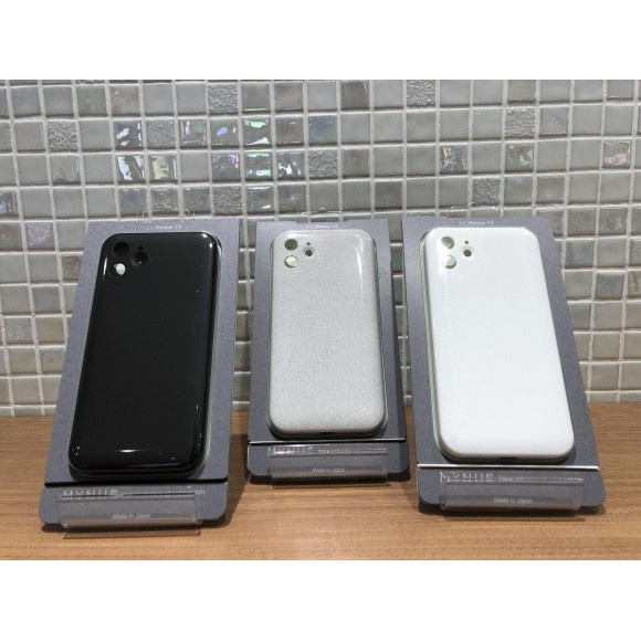 極限までシンプルを追及したiPhoneケース