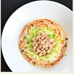 夏は冷たくてピリ辛！　豆乳坦々うどん！！