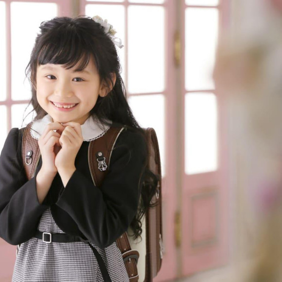 Make your family's important anniversary a special piece.☆