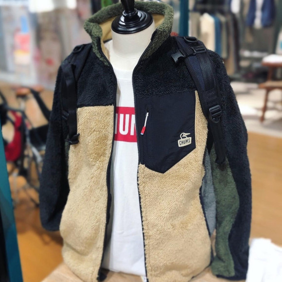 CHUMSのアウター入荷しました！