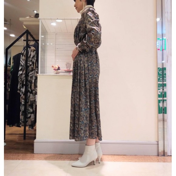 PRINT PLEATED DRESS | リーラアンドシッタ・ショップニュース | 松本