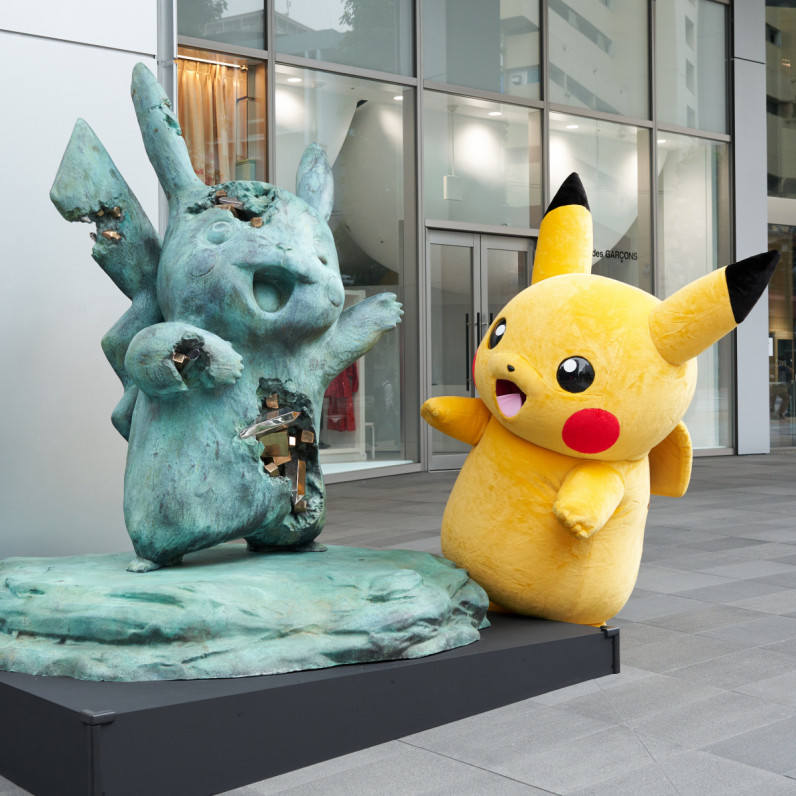 ダニエル・アーシャムとポケモンの展覧会が開催中。約2mのブロンズ製