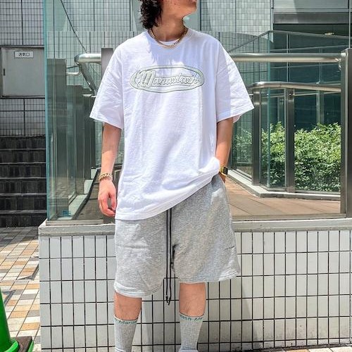 ほぼワントーンコーデ白系で爽や...