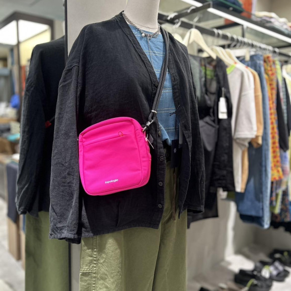 【topologie】新カラーストラップ、サコッシュ、ケース各種　入荷情報⭐︎