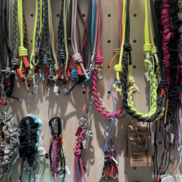 【topologie】Wares Straps大量入荷!