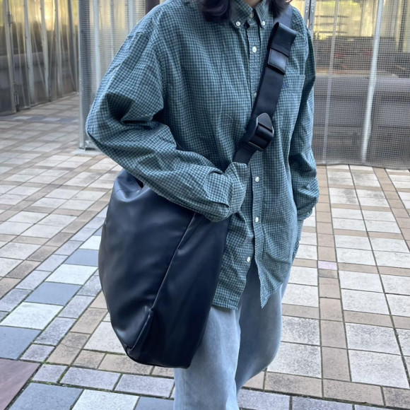 [ eme ] ออกไปที่บ่าใหญ่พร้อมกัน