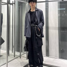 シャツ素材で先取りのスタイリン...