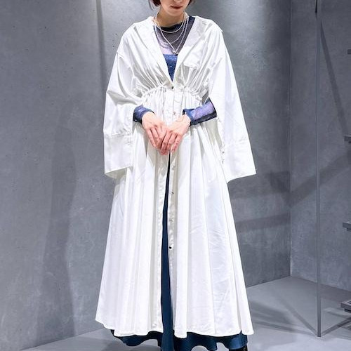 169㌢高身長女子桜並木を今日...